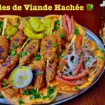 Brochettes de Viande Hachée Grillées : Le Secret du Jus de Poivron